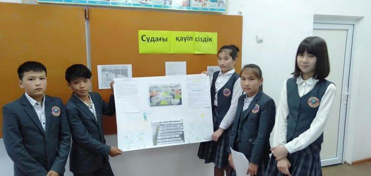 "Судағы қауіпсіздік шаралары" тақырыбында бірыңғай ашық тәрбие сағаттары өтті